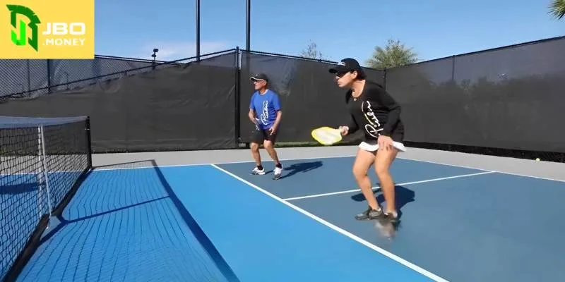 Kỹ thuật backhand tạo nên độ mạnh mẽ trong từng cú bóng